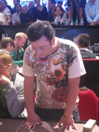Poker : Le sketch de Mickael Azoulay Le sketch de Mickael Azoulay