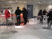 Poker : Un bar plutôt ambiancé Un bar plutôt ambiancé