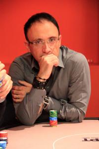Poker : Franck Kalfon out, Basou énorme chip leader (220k) Franck Kalfon out, Basou énorme chip leader (220k)