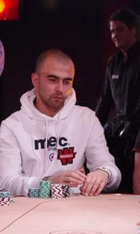 Poker : Un carré de 10 élimine Stéphane Gerin Un carré de 10 élimine Stéphane Gerin