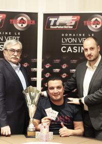 Omar Lakhdari remporte le Multiplex Poker
