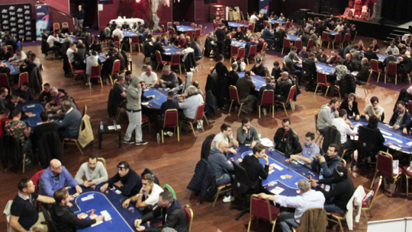 Poker : LIVE : J-2 avant le FPO St Amand by PMU.fr LIVE : J-2 avant le FPO St Amand by PMU.fr