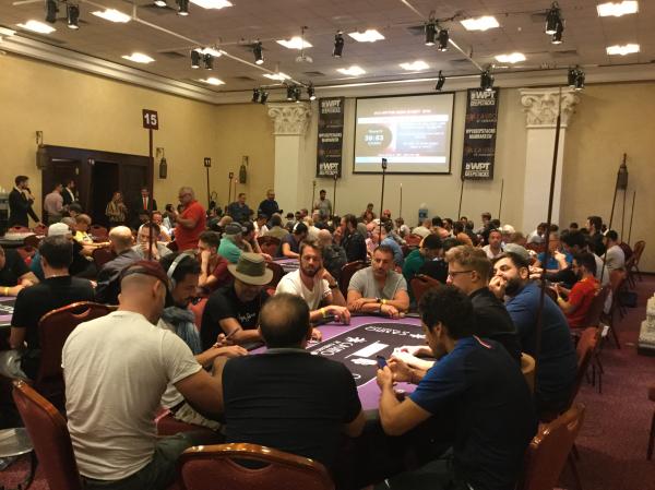 Poker : Les choses prennent forme, progressivement... Les choses prennent forme, progressivement...