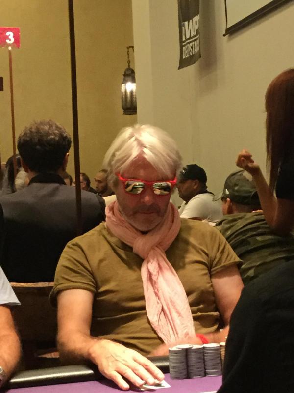 Poker : Un carré pour Delval Un carré pour Delval