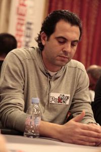 Poker : Certains joueurs représentent les couleurs de LivePoker Certains joueurs représentent les couleurs de LivePoker
