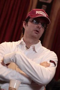 Poker : Jean-Bernard Bot sauvé par la river Jean-Bernard Bot sauvé par la river