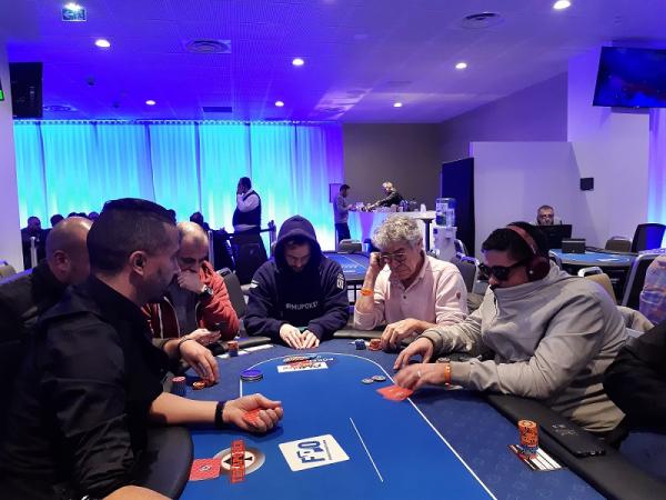 Poker : La force est puissante dans la famille PMU La force est puissante dans la famille PMU
