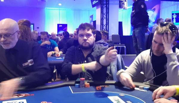 Poker : Il va falloir de nouveau se retrousser les manches ! Il va falloir de nouveau se retrousser les manches !
