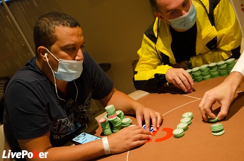 Poker : Omar Lakdhari - 4ème - 11 250 € Omar Lakdhari - 4ème - 11 250 €