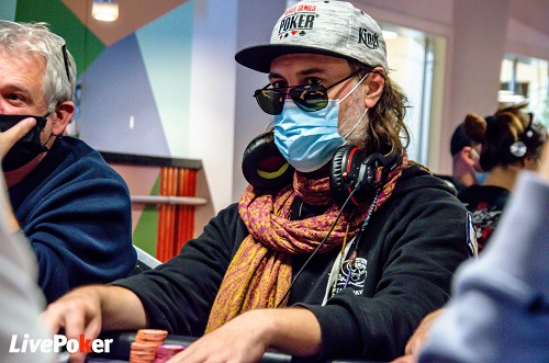 Poker : Frédéric Giot, Champion de France par équipe, en place dans le tournoi Frédéric Giot, Champion de France par équipe, en place dans le tournoi