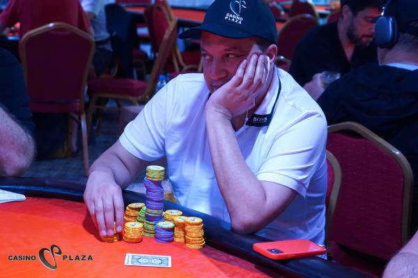 Poker : African Cup : Omar Lakhdari chipleader des 22 rescapés African Cup : Omar Lakhdari chipleader des 22 rescapés