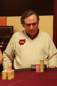 Poker : Michel Abécassis se fait sortir en 3e position par Hugo Lemaire ! Michel Abécassis se fait sortir en 3e position par Hugo Lemaire !
