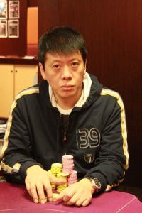 Poker : Eric Qu repasse devant ! Eric Qu repasse devant !