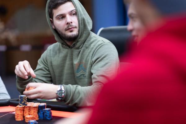 Poker : Samuel Anclevic et Nicolas Vayssières en tête du WPO Madrid Samuel Anclevic et Nicolas Vayssières en tête du WPO Madrid