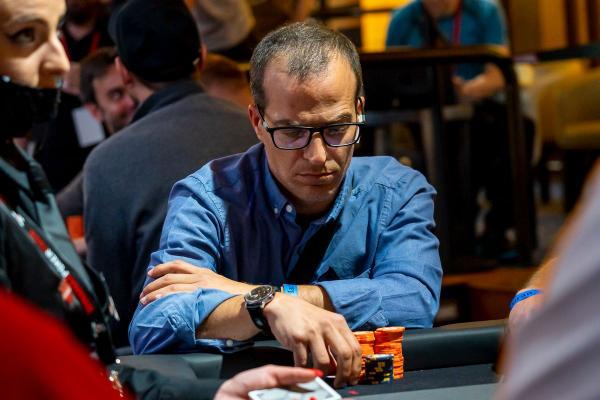 Poker : Les shorts font de la résistance Les shorts font de la résistance