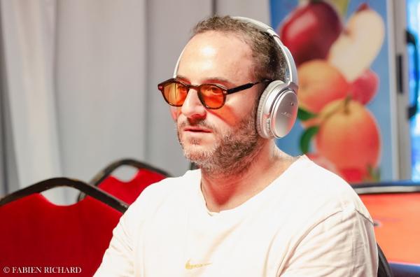 Poker : Le troisième niveau et le field s'enrichit peu à peu Le troisième niveau et le field s'enrichit peu à peu