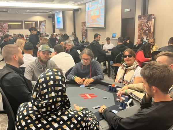 Poker : C'est la remontada pour René ! C'est la remontada pour René !