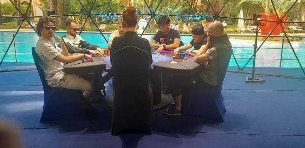 Poker : Pierre Calamusa plumé ! Pierre Calamusa plumé !