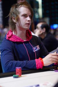 EPT Monte Carlo : Viktor Blom ne se fait pas bluffer par Bueno