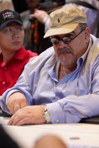 EPT Monte Carlo : Roger Hairabedian suit son petit bonhomme de chemin