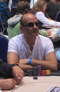 Poker : EPT Monte Carlo : El Mostafa Bel Khayate accumule les jetons EPT Monte Carlo : El Mostafa Bel Khayate accumule les jetons