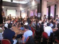 Poker : Premiers échanges et premiers tilts Premiers échanges et premiers tilts