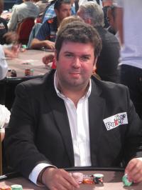 Poker : Stéphane Benadiba ne faiblit pas Stéphane Benadiba ne faiblit pas