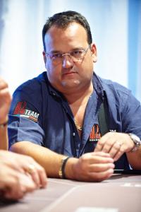 Poker : Suite du chip count et sortants: Alain Roy out! Suite du chip count et sortants: Alain Roy out!