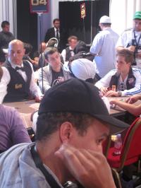 Poker : Last longer? Last longer?