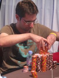 Poker : Cyril André sort Jean Robert Bellande Cyril André sort Jean Robert Bellande