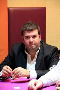 StÃ©phane Benadiba passe chip leader !