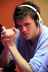 Poker : Clément Thumy double face à son bourreau Clément Thumy double face à son bourreau