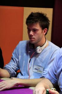 Poker : Clément Thumy out 3e (48.605e) et Heads up final Clément Thumy out 3e (48.605e) et Heads up final