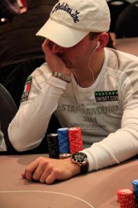 Poker : Nicolas Dervaux out Nicolas Dervaux out