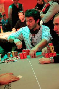 Poker : Quand la chatte va tout va ! Quand la chatte va tout va !