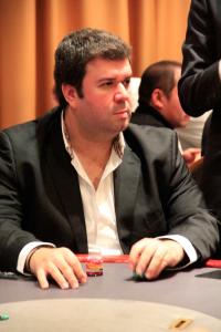 Poker : Cherche ventrale désespérément Cherche ventrale désespérément