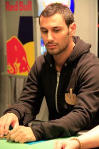 Poker : Yohann Azoulay a bu la tasse Yohann Azoulay a bu la tasse