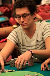 Poker : Ah que Johny c'est le plus fort Ah que Johny c'est le plus fort