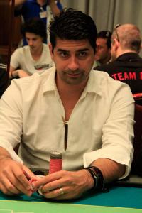 Poker : Et ça continue encore encore, c'est que le début d'accord d'accord Et ça continue encore encore, c'est que le début d'accord d'accord