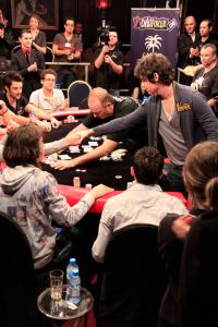Poker : Julien Labussière s'incline en 8ème position Julien Labussière s'incline en 8ème position