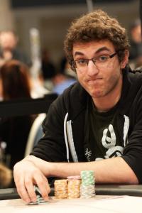 Poker : Johny001 toujours en forme, Basou un peu moins Johny001 toujours en forme, Basou un peu moins