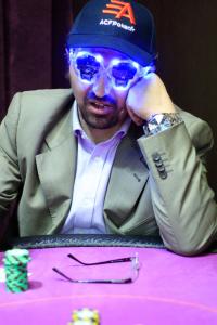Poker : Des coups à droite, des coups à gauche, mais rien de très croustillant Des coups à droite, des coups à gauche, mais rien de très croustillant