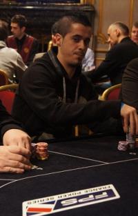 Poker : Me regarde pas comme ça ! Me regarde pas comme ça !