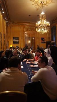Poker : Les joueurs en présence Les joueurs en présence