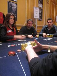 Poker : Reprise dans 5 minutes : chipcount officiel ! Reprise dans 5 minutes : chipcount officiel !