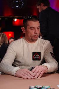 Poker : 'tant pis pour Kool Shen, je lache pas, non, j'enchaîne' 'tant pis pour Kool Shen, je lache pas, non, j'enchaîne'