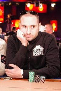 Poker : Valentin Messina OUT Valentin Messina OUT
