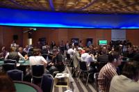 Poker : 221 participants 221 participants
