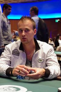 Poker : Dinner break ! 23 left pour 21 ITM Dinner break ! 23 left pour 21 ITM