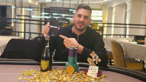 Poker : Ultimate Monsterstack 300 au PEC : Eddy vient présenter l'appli LivePoker et en profite pour chip le tournoi